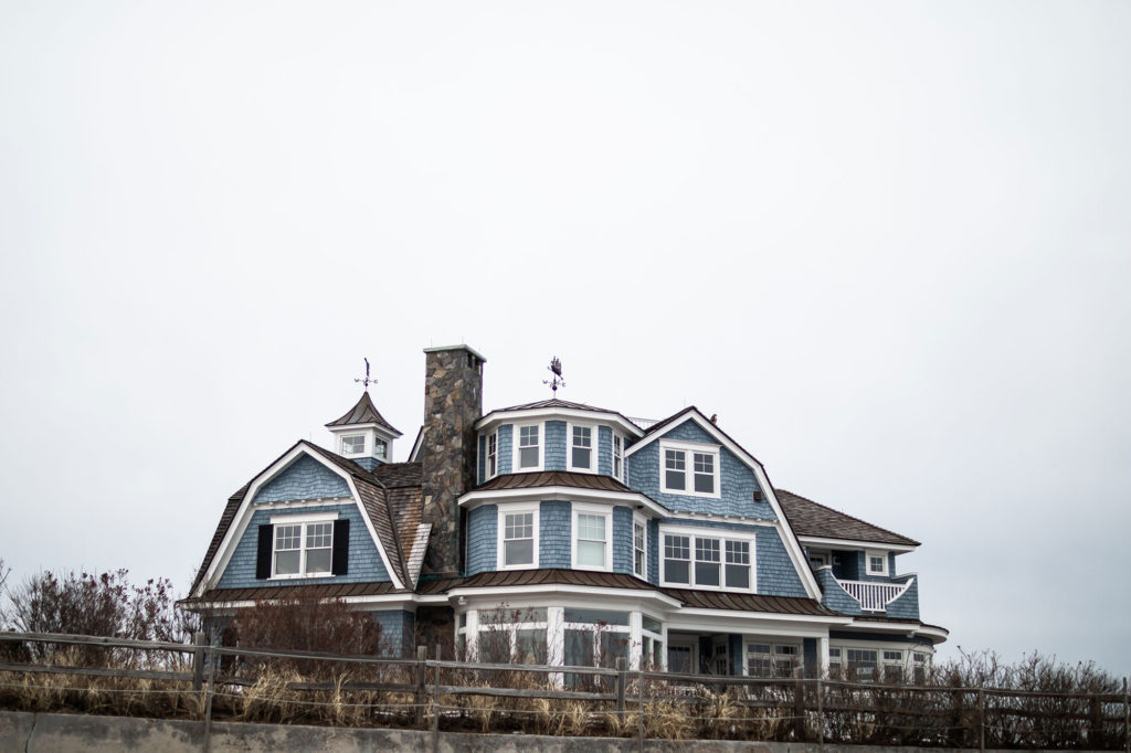 blue cedar shingle house in Kennebunkport