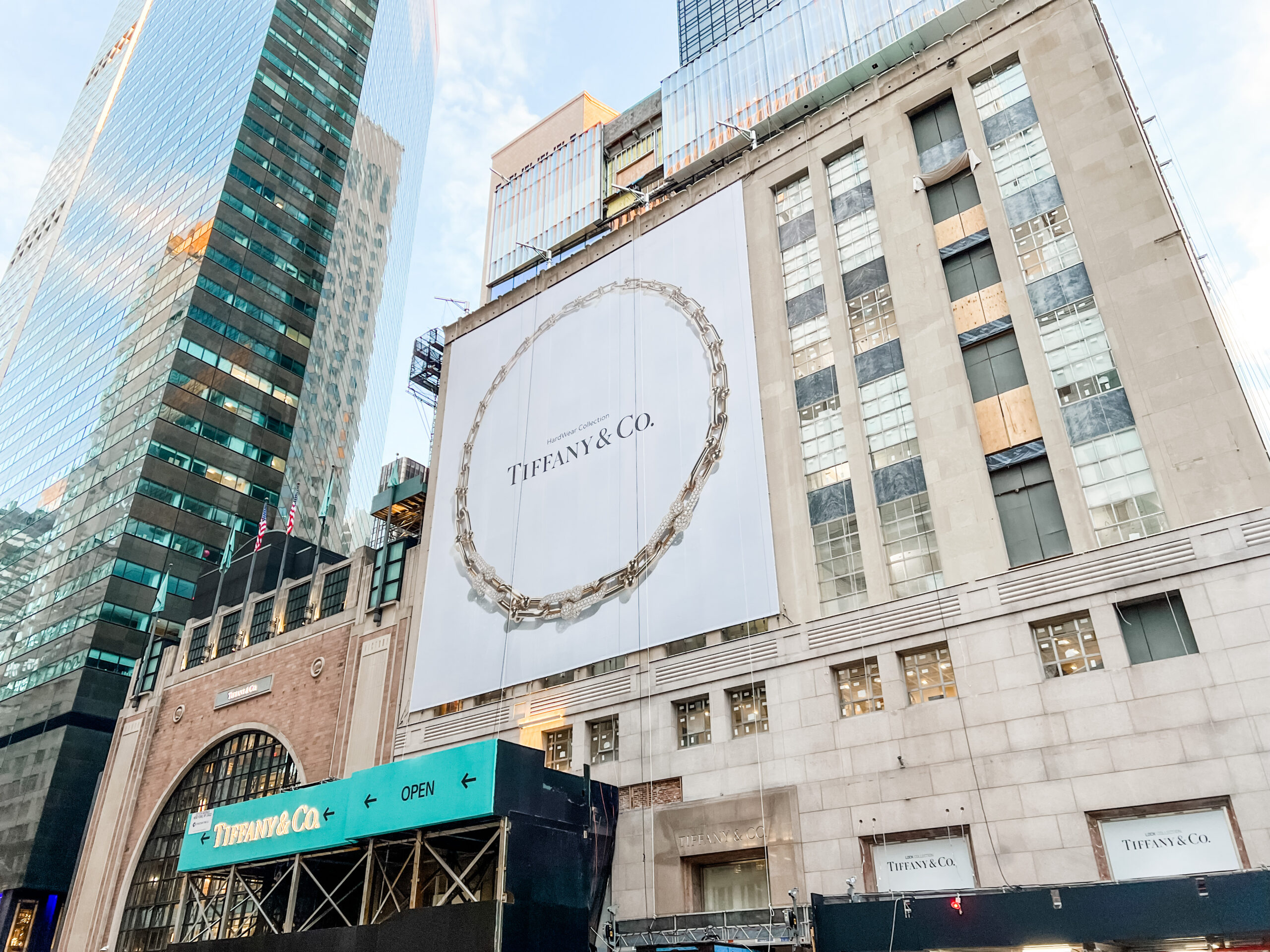 24 Hours In New York City, Tiffany & Co. Building.