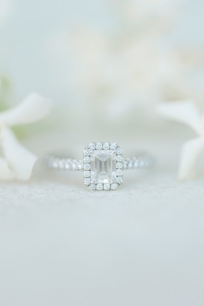 tiffany engagement ring with white flower